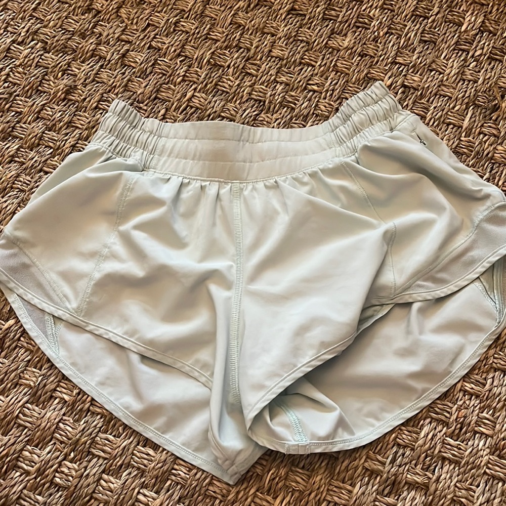 Cool mint low rise 2.5 hotty hot shorts